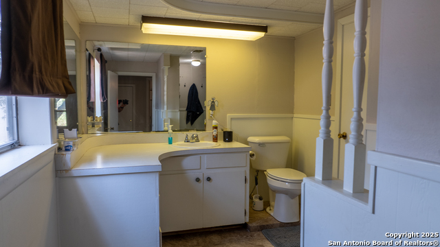Listing photo id 11 for 4843 Fm 1436