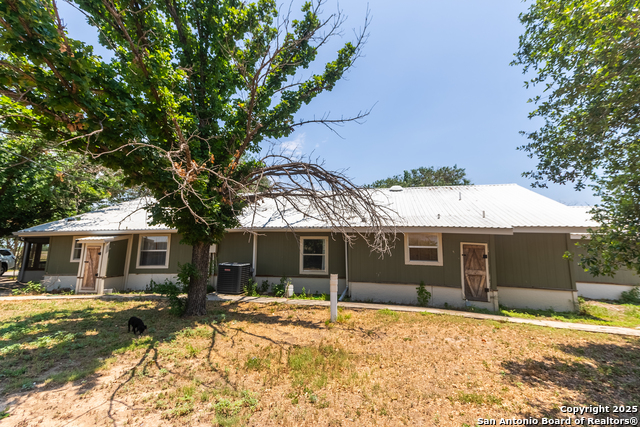 Listing photo id 0 for 4843 Fm 1436