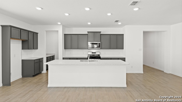 Image 2 of 9 For 12214 Vista Flats