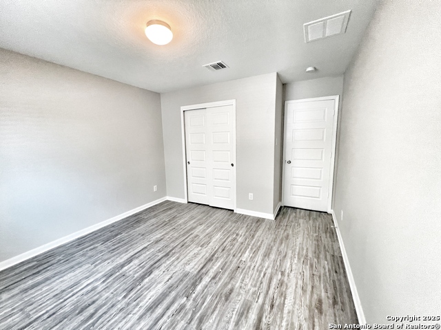 Image 4 of 20 For 761 Wolfeton Way