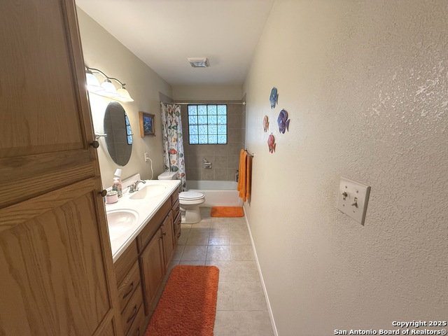 Image 15 of 31 For 717 Lookout  