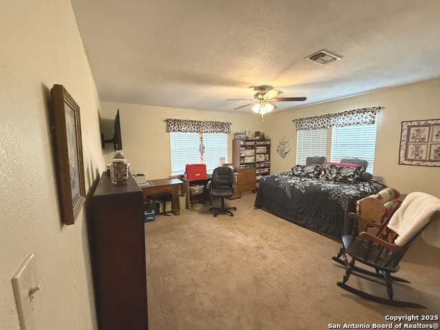 Image 16 of 31 For 717 Lookout  