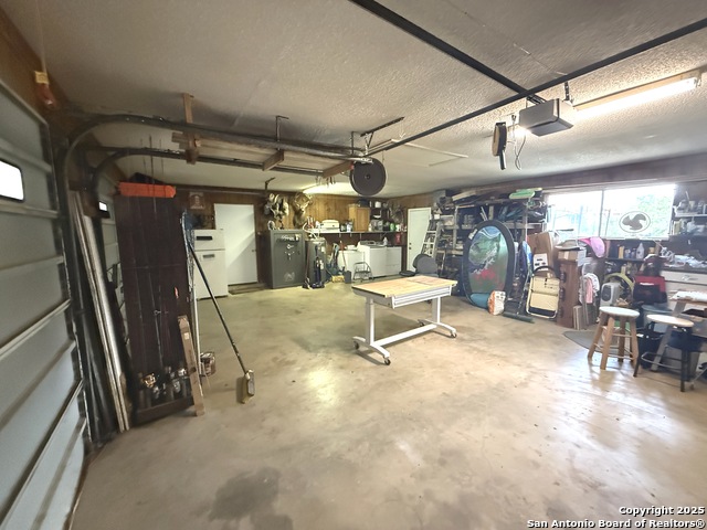 Image 20 of 31 For 717 Lookout  