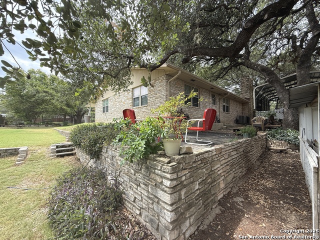 Image 22 of 31 For 717 Lookout  