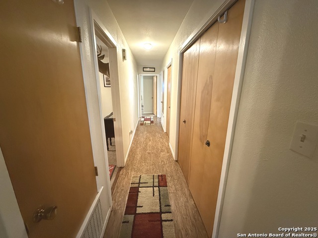 Image 9 of 31 For 717 Lookout  