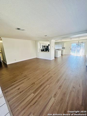 Image 2 of 14 For 7138 Valewood