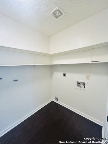 Image 5 of 14 For 7138 Valewood