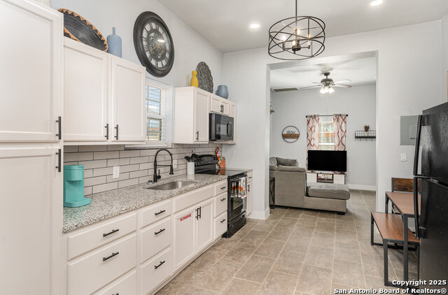 Listing photo id 11 for 1139 Morales
