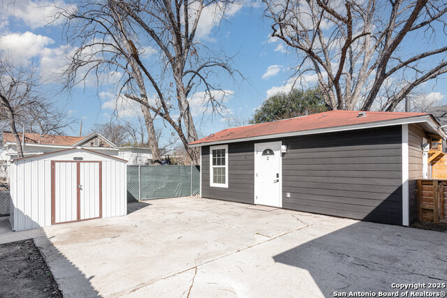 Listing photo id 23 for 1139 Morales
