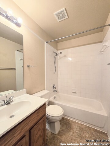 Listing photo id 10 for 4030 Bear Oak Path