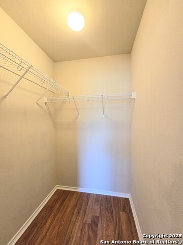 Listing photo id 12 for 4030 Bear Oak Path