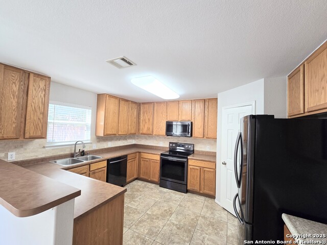 Listing photo id 5 for 4030 Bear Oak Path