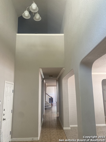 Image 18 of 26 For 702 Lorimor Ct