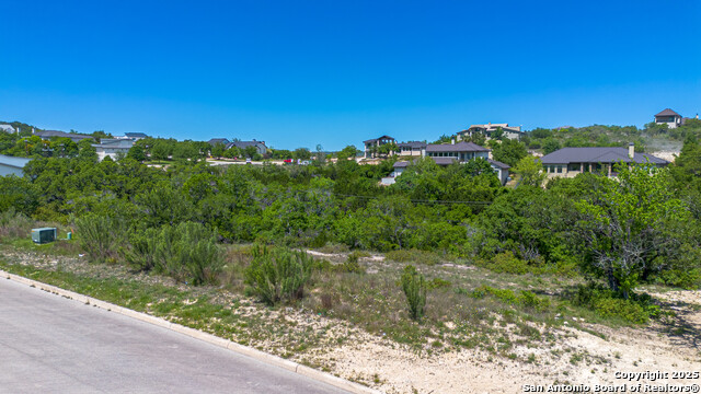 Image 13 of 15 For 10111 Carson Springs