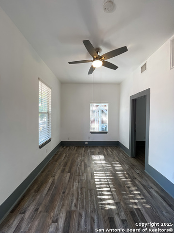 Image 10 of 16 For 802 Montana St  1