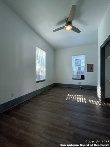 Image 11 of 16 For 802 Montana St  1