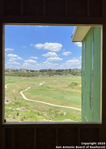 Listing photo id 0 for 611 Quarry 611