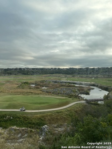 Listing photo id 1 for 611 Quarry 611