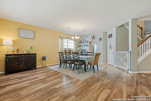 Listing photo id 3 for 23618 Calico Chase