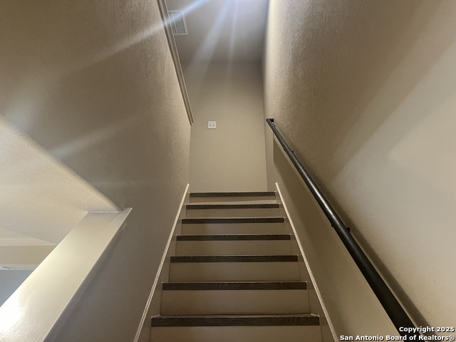 Image 12 of 26 For 6611 Mia Way  101