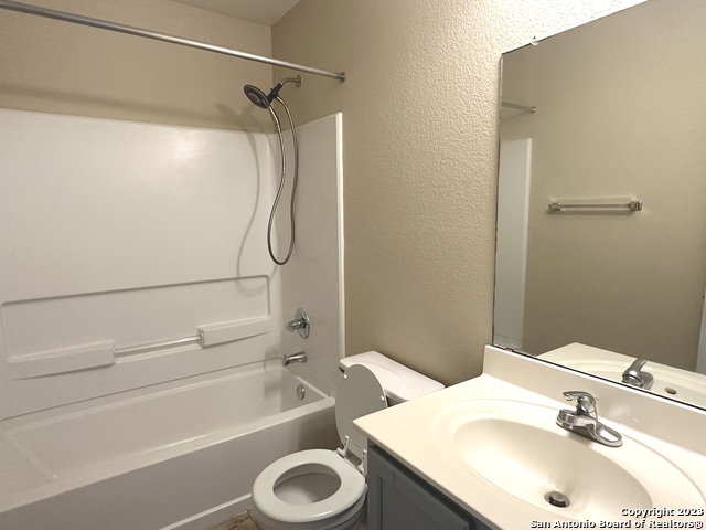 Image 14 of 19 For 9604 Dublin Green