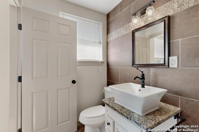 Listing photo id 22 for 7140 Tree Bend