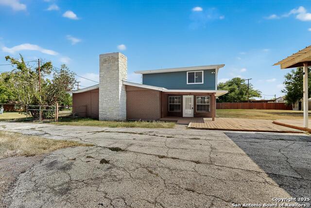Listing photo id 29 for 7140 Tree Bend