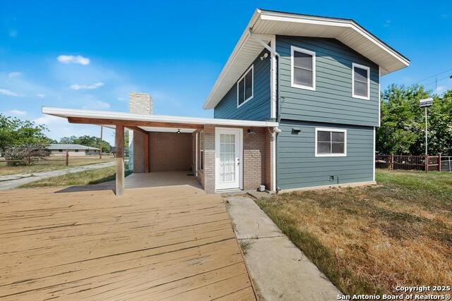Listing photo id 33 for 7140 Tree Bend