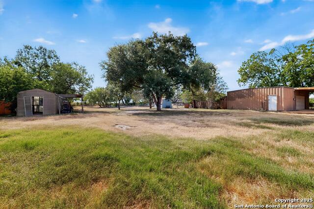 Listing photo id 36 for 7140 Tree Bend