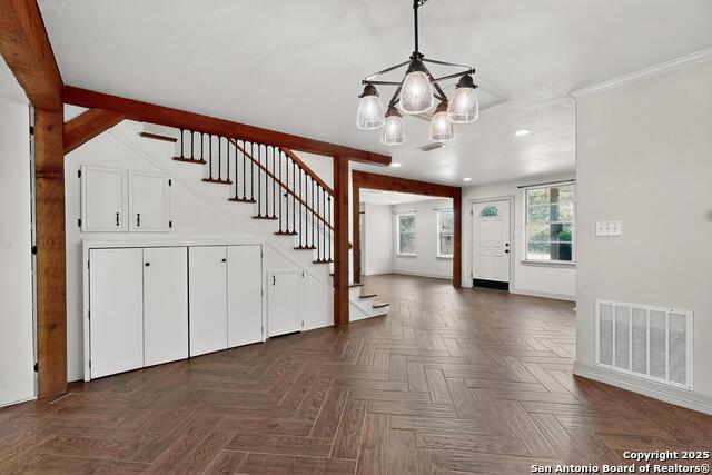 Listing photo id 5 for 7140 Tree Bend