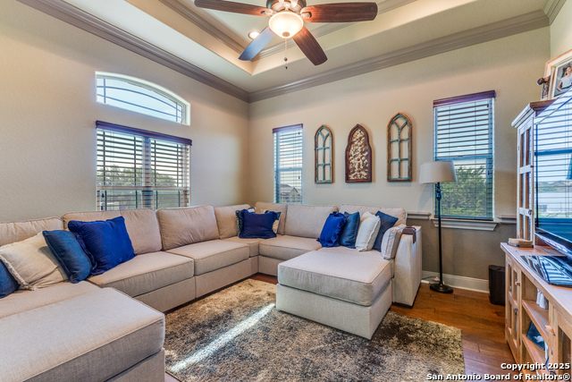 Listing photo id 12 for 140 Paradise