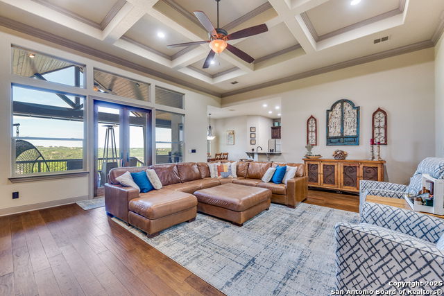 Listing photo id 4 for 140 Paradise