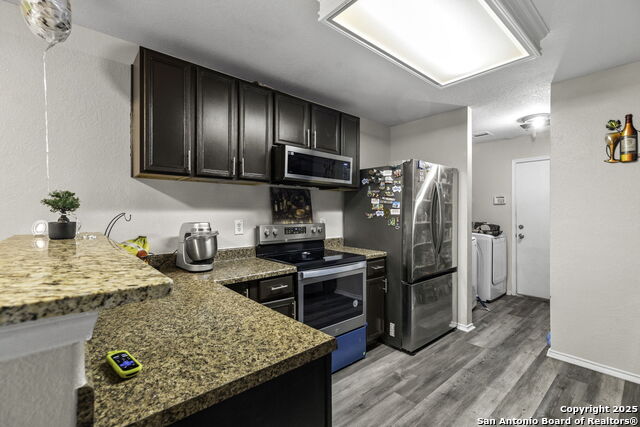Listing photo id 9 for 6931 Pecan