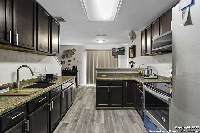 Listing photo id 10 for 6931 Pecan