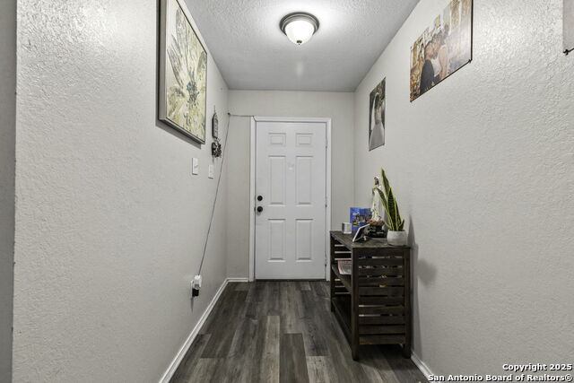 Listing photo id 2 for 6931 Pecan