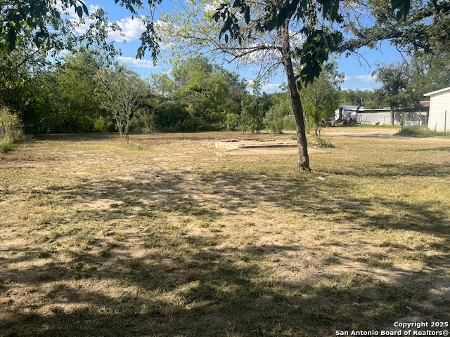 Listing photo id 0 for 736 Juarez  