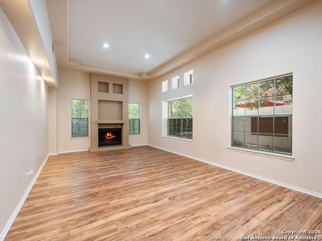 Listing photo id 10 for 207 Grandview