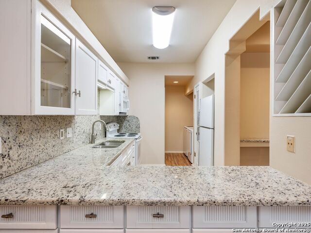 Listing photo id 15 for 207 Grandview