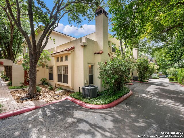 Listing photo id 31 for 207 Grandview