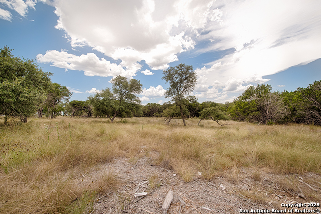 Listing photo id 0 for Tbd English Crossing