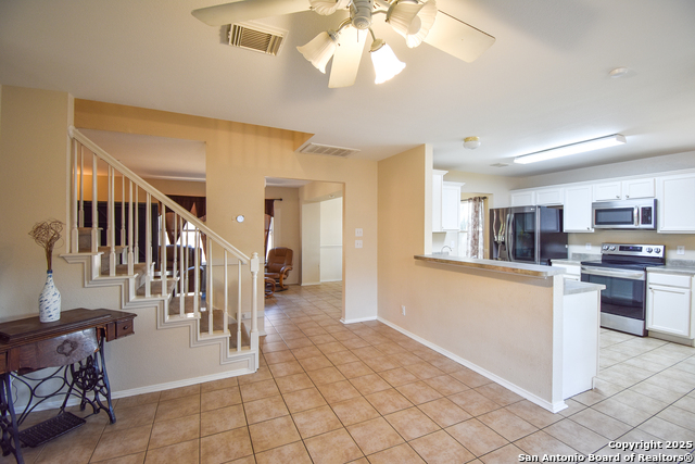 Image 16 of 42 For 222 Tapwood Ln