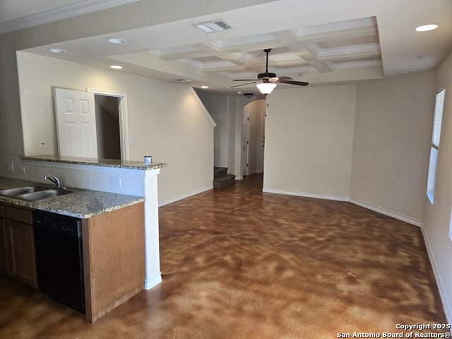 Listing photo id 2 for 16819 Dancing Ava  4