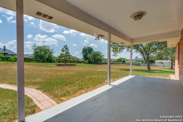 Image 20 of 25 For 124 Country Gardens