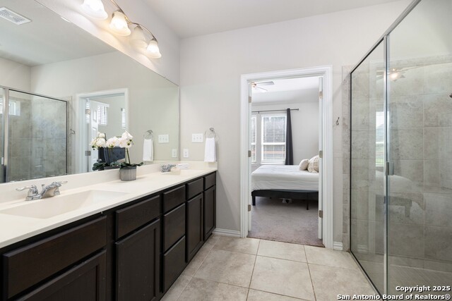 Listing photo id 13 for 1239 Loma Ranch