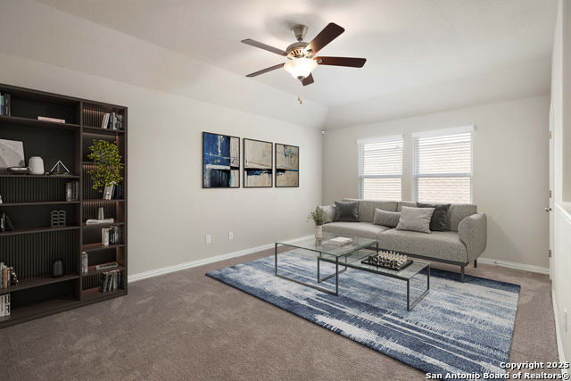 Listing photo id 17 for 1239 Loma Ranch