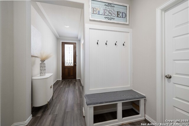 Listing photo id 26 for 1239 Loma Ranch