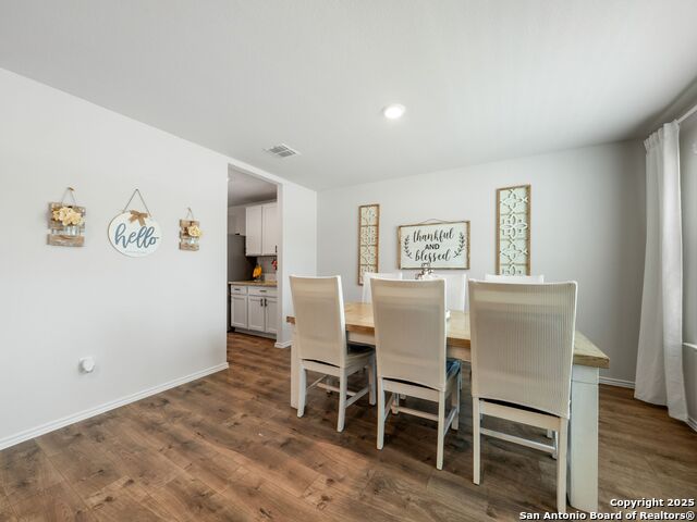 Listing photo id 13 for 3868 Copper River