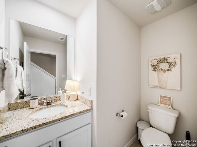 Listing photo id 14 for 3868 Copper River