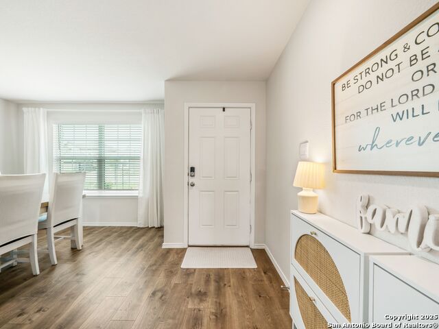 Listing photo id 4 for 3868 Copper River
