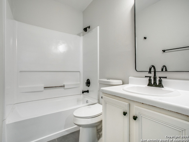 Image 11 of 12 For 8307 Pine Meadow